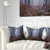 Designart tamna maglovita šuma u jesen - jastuk za bacanje pejzažne fotografije-18x18