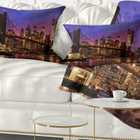 Designart Brooklyn Bridge i Manhattan na zalasku sunca - jastuk za bacanje-12x20